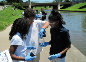 Water quality testing in Kansas City. Photo: Blue River Watershed Association